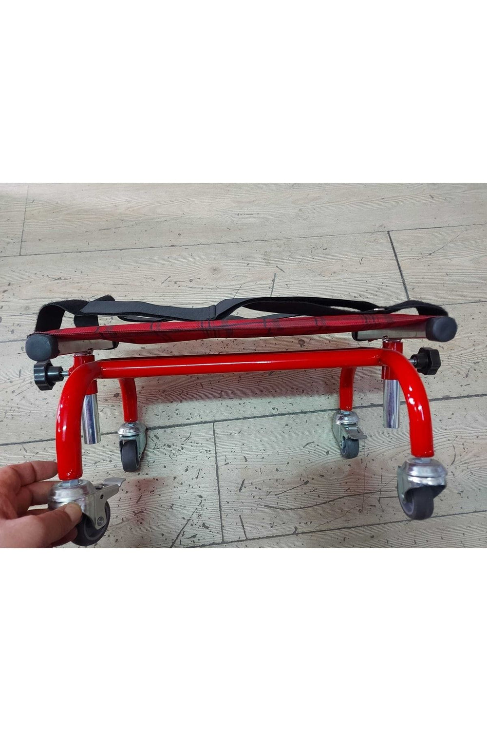 Emekleme sehbası yürüme yardımcısı
