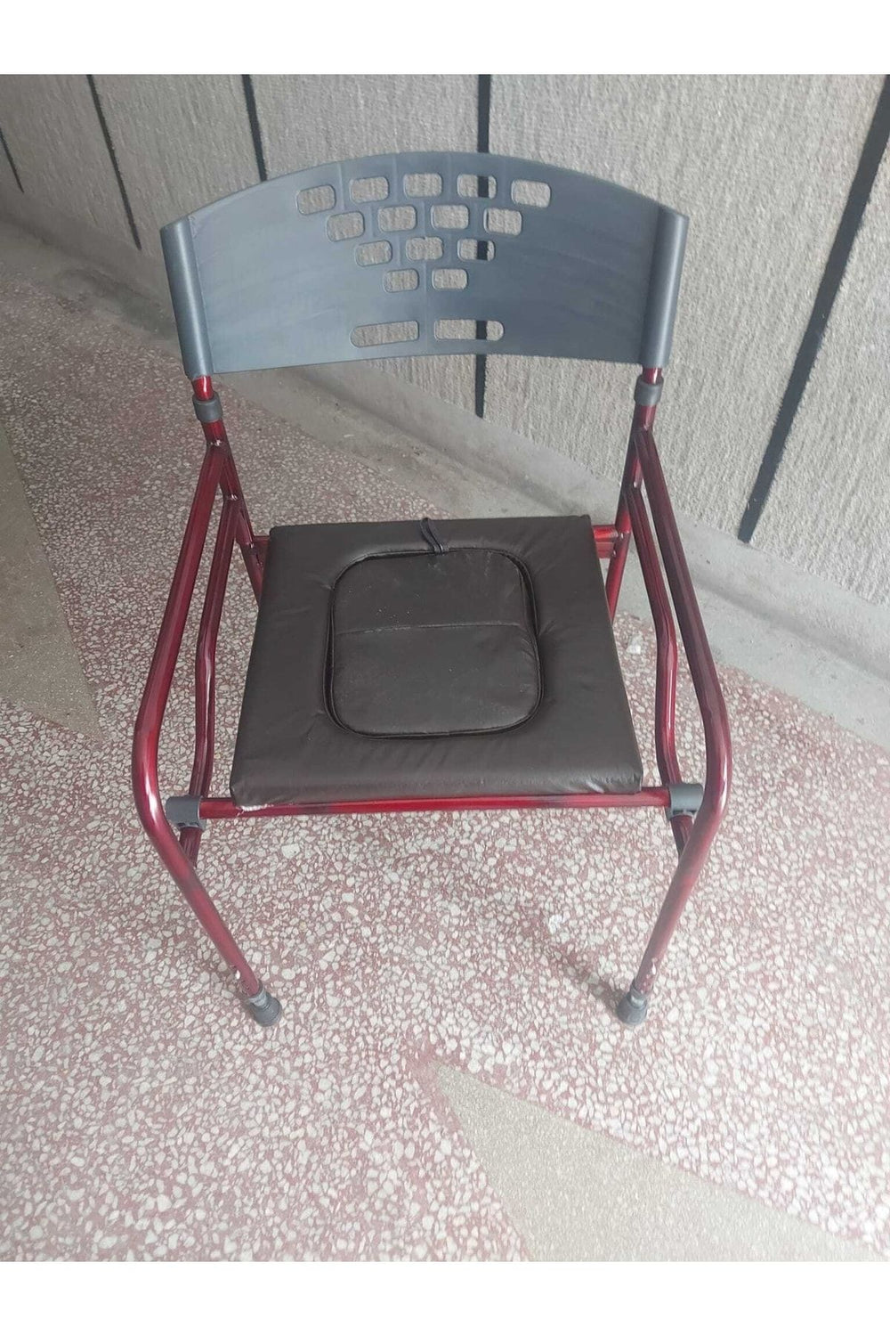 MedikalCim Klozetli Katlanabilir Tekerlekli Sandalye, Ergonomik Tasarım