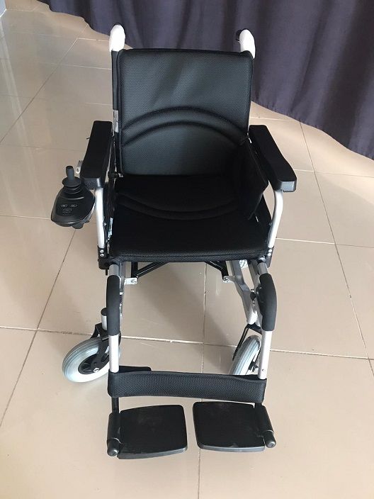 Pulsemed Akülü Tekerlekli Sandalye - Güvenli ve Ergonomik