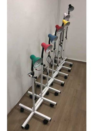 Seyyar Muayene Lambası Reflektör 4 Tekerlekli Boy Ayarlı Işık Kaynağı